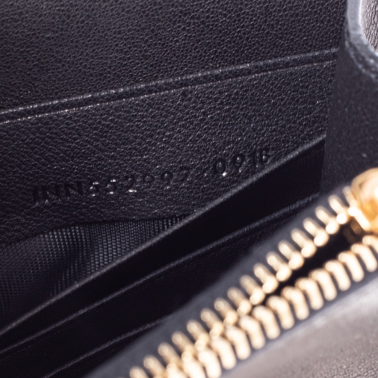 مملوكة مسبقًا Saint Laurent Black Leather Small Kate Heart Chain Bag