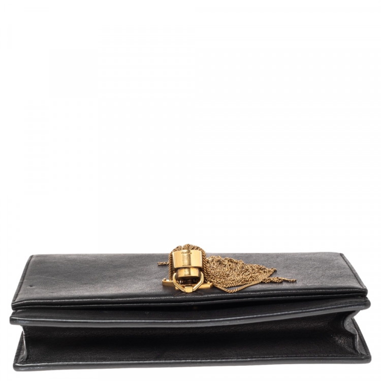 مملوكة مسبقًا Saint Laurent Black Leather Small Kate Heart Chain Bag