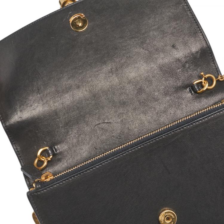 مملوكة مسبقًا Saint Laurent Black Leather Small Kate Heart Chain Bag