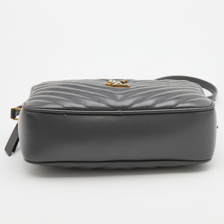 Pre Owned Saint Laurent Grey Matelassé Leather Medium Monogram Lou Camera Crossbody Bag