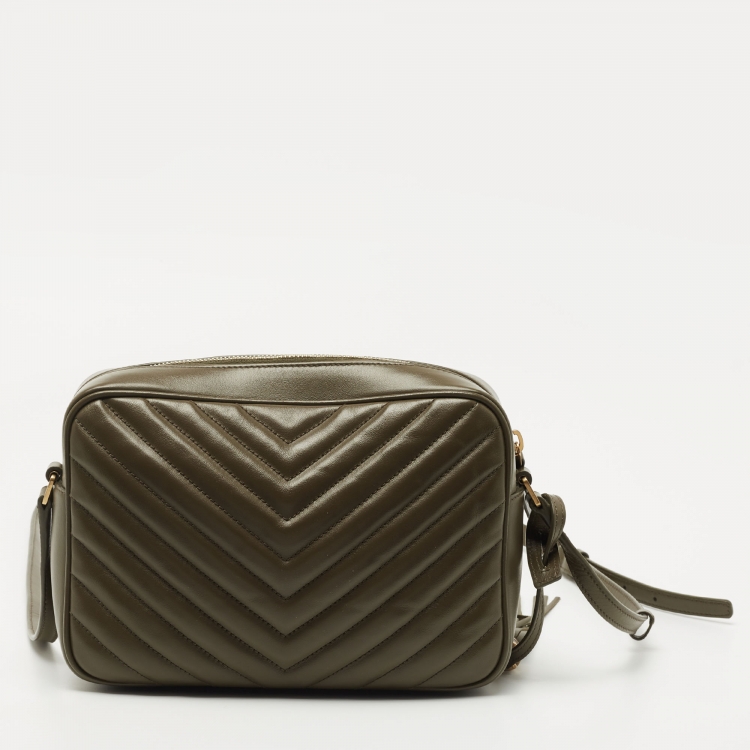 مملوكة مسبقًا Saint Laurent Olive Green Matelassé Leather Lou Camera Crossbody Bag