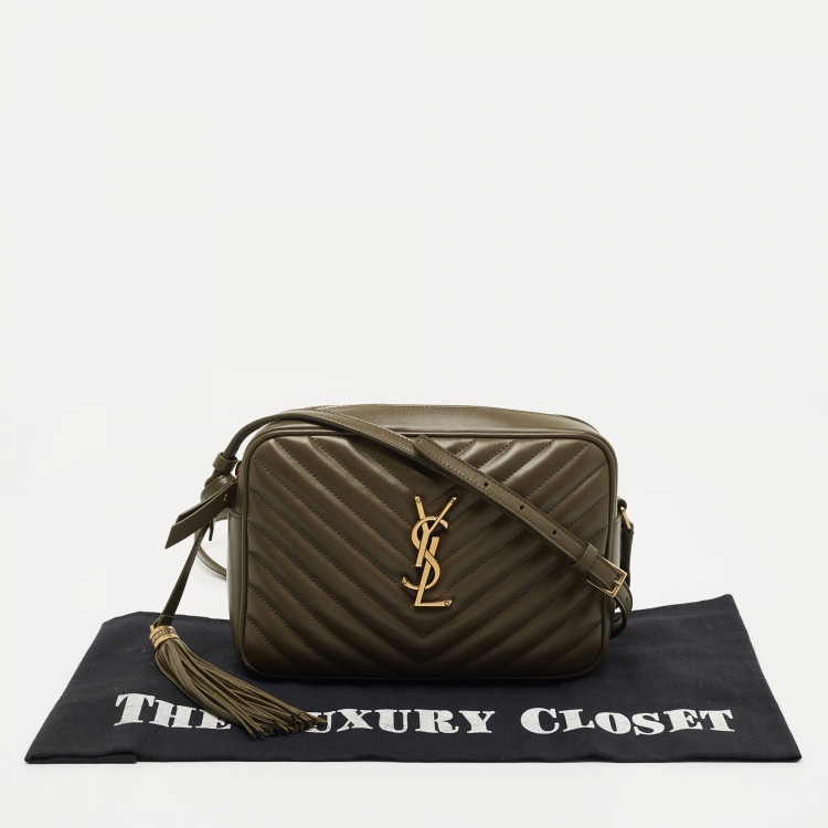 مملوكة مسبقًا Saint Laurent Olive Green Matelassé Leather Lou Camera Crossbody Bag