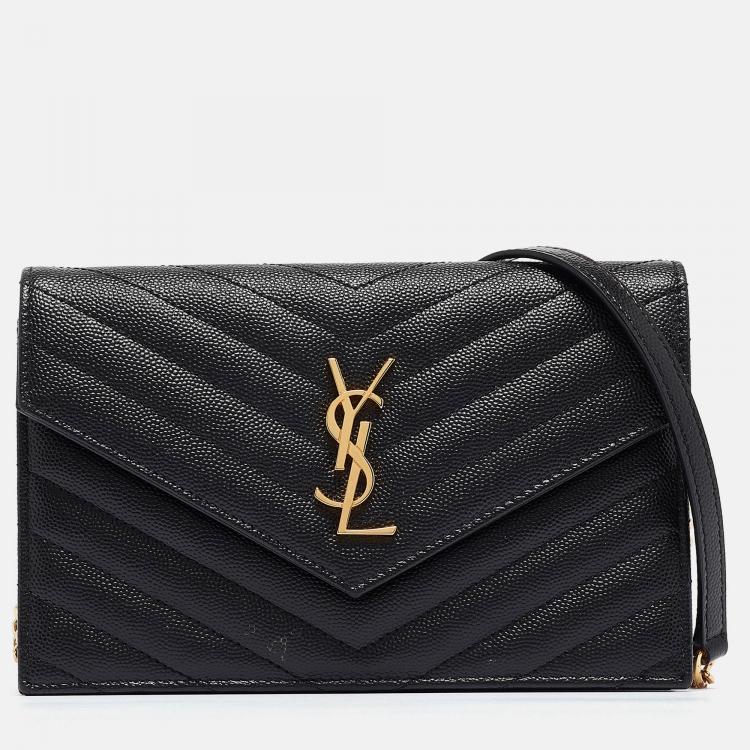 مملوكة مسبقًا Saint Laurent Black Matelassé Leather Envelope Wallet on Chain