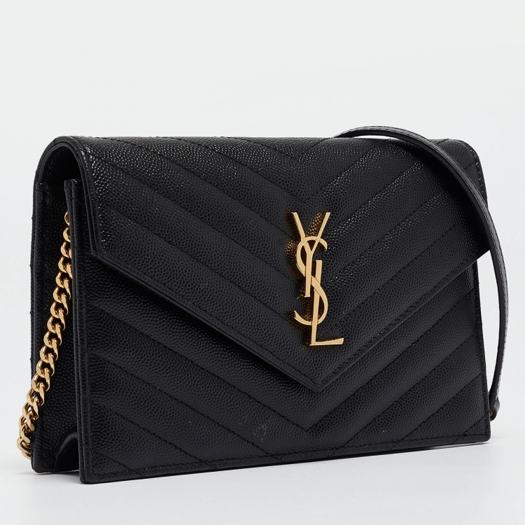 مملوكة مسبقًا Saint Laurent Black Matelassé Leather Envelope Wallet on Chain