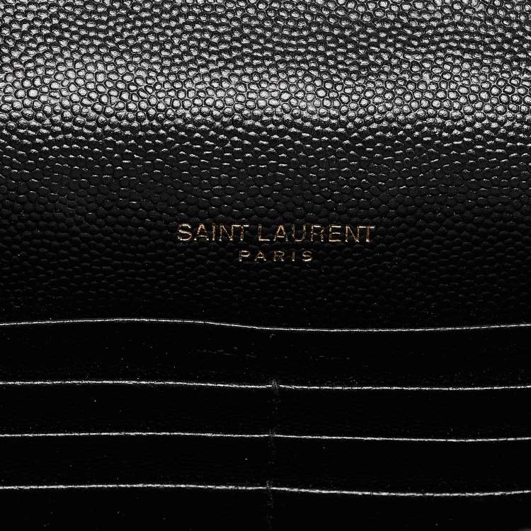 مملوكة مسبقًا Saint Laurent Black Matelassé Leather Envelope Wallet on Chain
