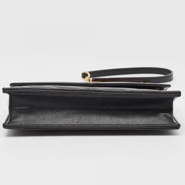 مملوكة مسبقًا Saint Laurent Black Matelassé Leather Envelope Wallet on Chain