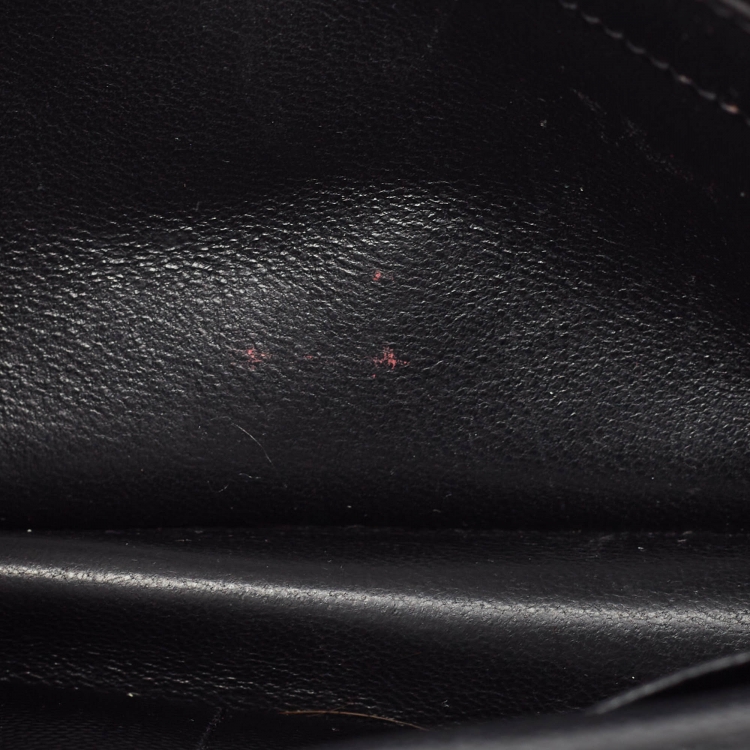 مملوكة مسبقًا Saint Laurent Black Matelassé Leather Envelope Wallet on Chain