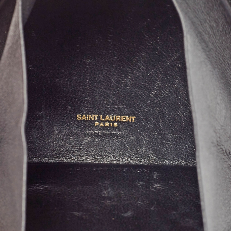 Pre Owned Saint Laurent Black Patent Leather Pyramid Box Wristlet Clutch