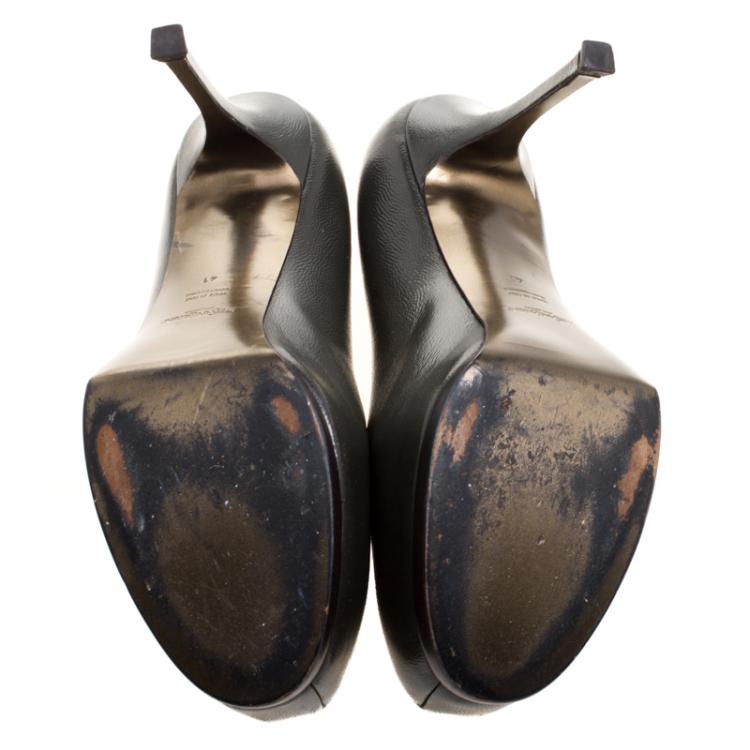مملوكة مسبقًا Saint Laurent Paris Olive Green Pebbled Leather Tribtoo Platform Pumps Size 41