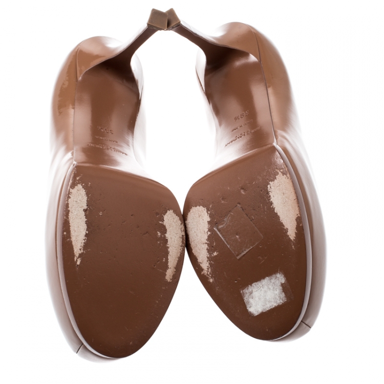 مملوكة مسبقًا Saint Laurent Paris Beige Patent Leather Tribtoo Platform Pumps Size 39.5