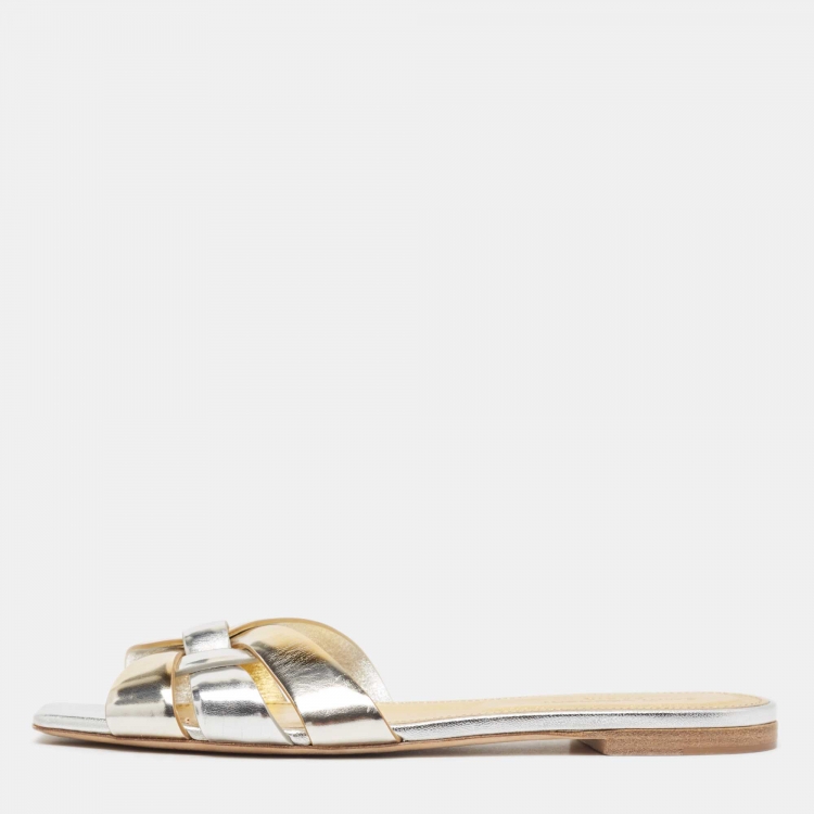 مملوكة مسبقًا Saint Laurent Silver/Gold Patent Leather Tribute Slide Flats Size 39.5