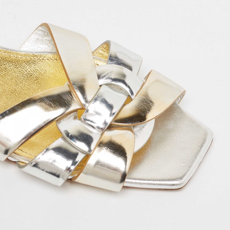 مملوكة مسبقًا Saint Laurent Silver/Gold Patent Leather Tribute Slide Flats Size 39.5