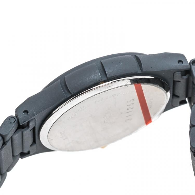 مملوكة مسبقًا Saint Laurent Paris Red Grey PVD Coated Stainless Steel Classic Women's Wristwatch 24 mm