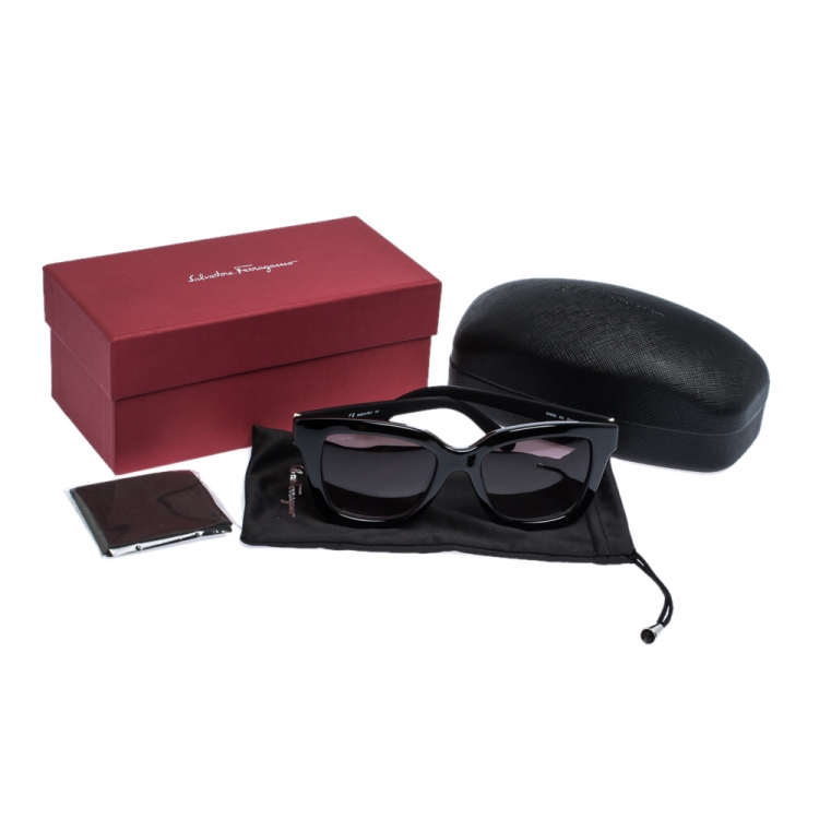 مملوكة مسبقًا Salvatore Ferragamo Black/Multicolor SF858S Gradient Printed Sunglasses