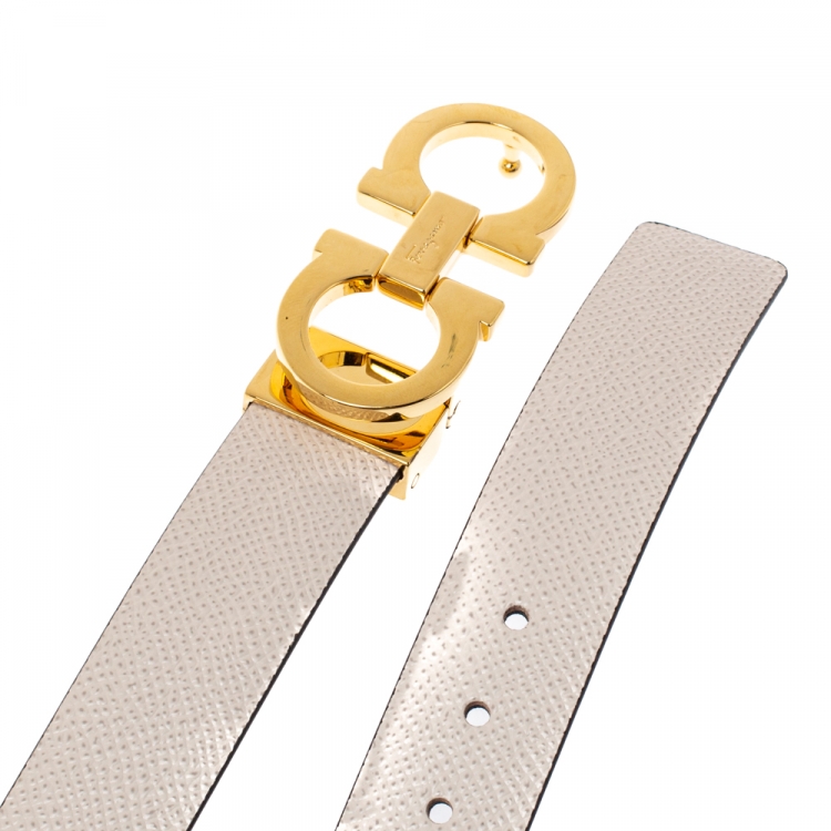 مملوكة مسبقًا Salvatore Ferragamo Off White/Black Leather Reversible Belt 95 CM