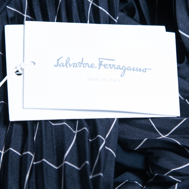 Pre Owned Salvatore Ferragamo Navy Blue Printed Pleated Sleeveless Top M