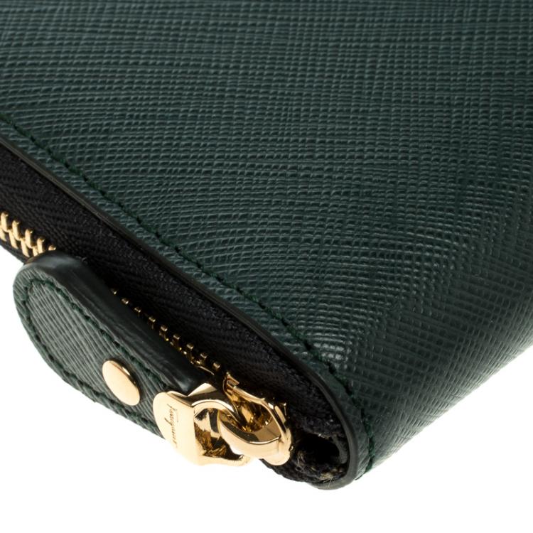 Pre Owned Salvatore Ferragamo Dark Green Leather Zip Around Wallet