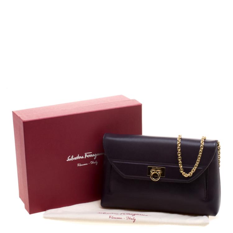 Pre Owned Salvatore Ferragamo Purple Leather Gancio Lock Chain Clutch