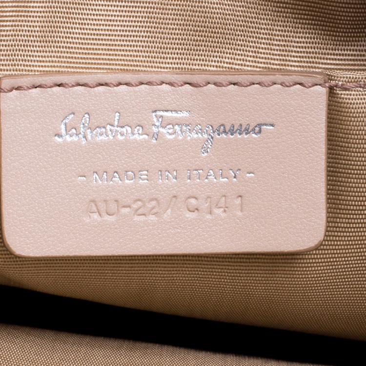 Pre Owned Salvatore Ferragamo Beige Leather Crossbody Bag