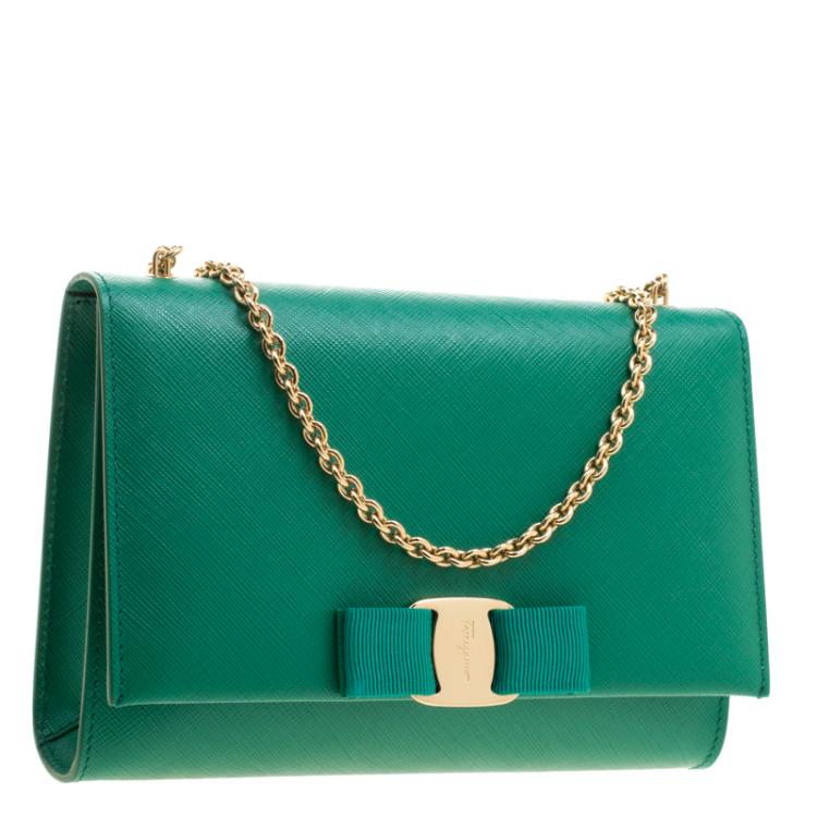 Pre Owned Salvatore Ferragamo Green Leather Ginny Shoulder Bag