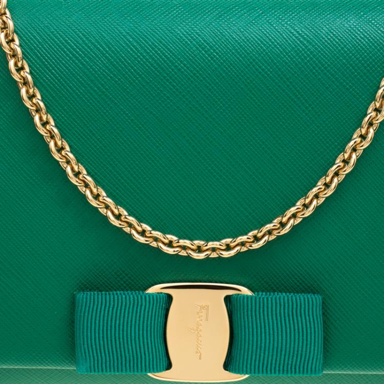 Pre Owned Salvatore Ferragamo Green Leather Ginny Shoulder Bag