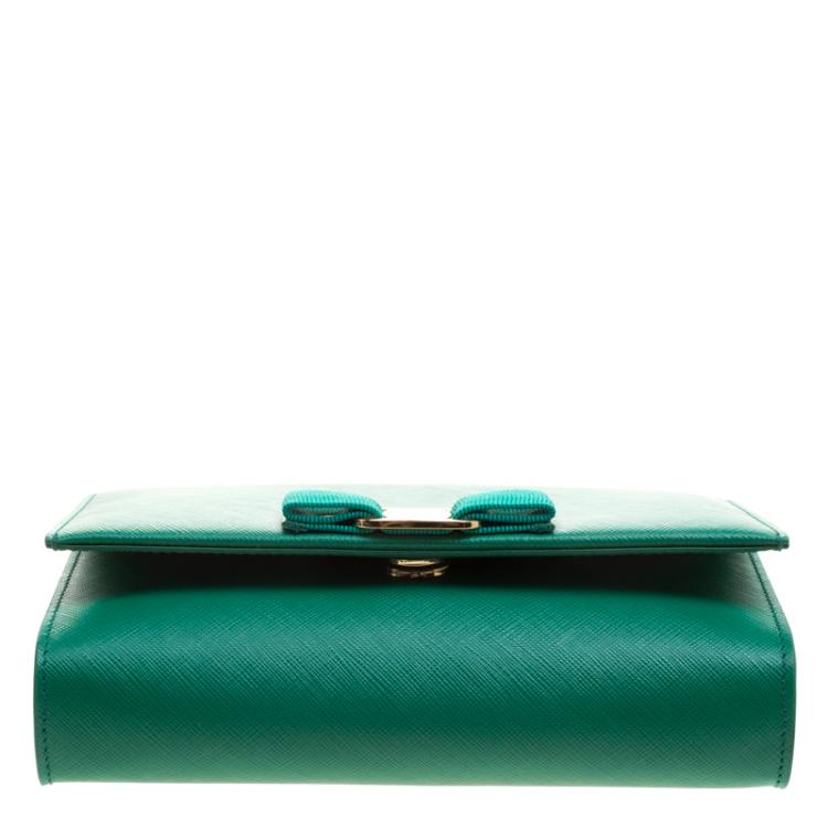 Pre Owned Salvatore Ferragamo Green Leather Ginny Shoulder Bag