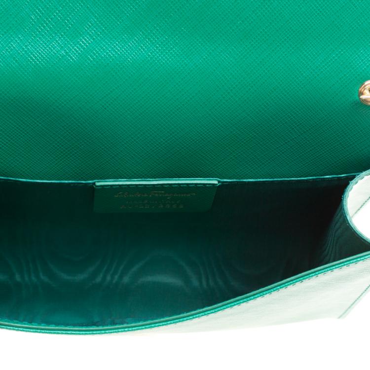 Pre Owned Salvatore Ferragamo Green Leather Ginny Shoulder Bag
