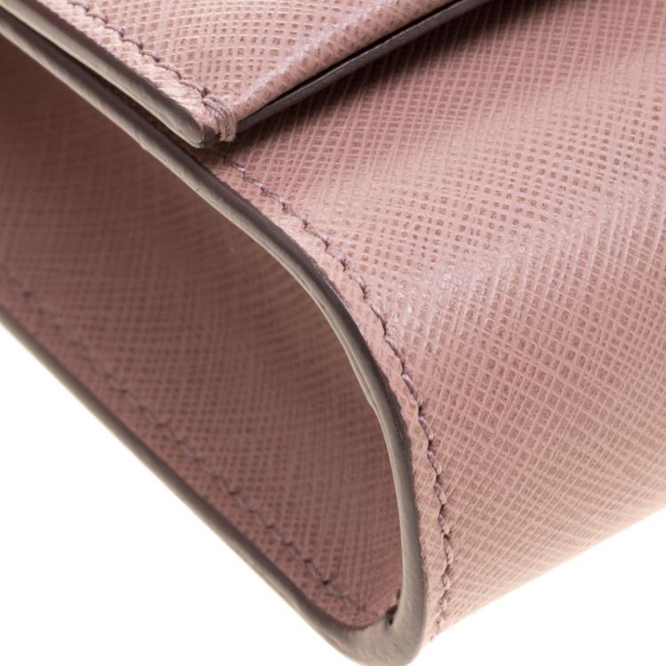 مملوكة مسبقًا Salvatore Ferragamo Beige Leather Ginny Shoulder Bag