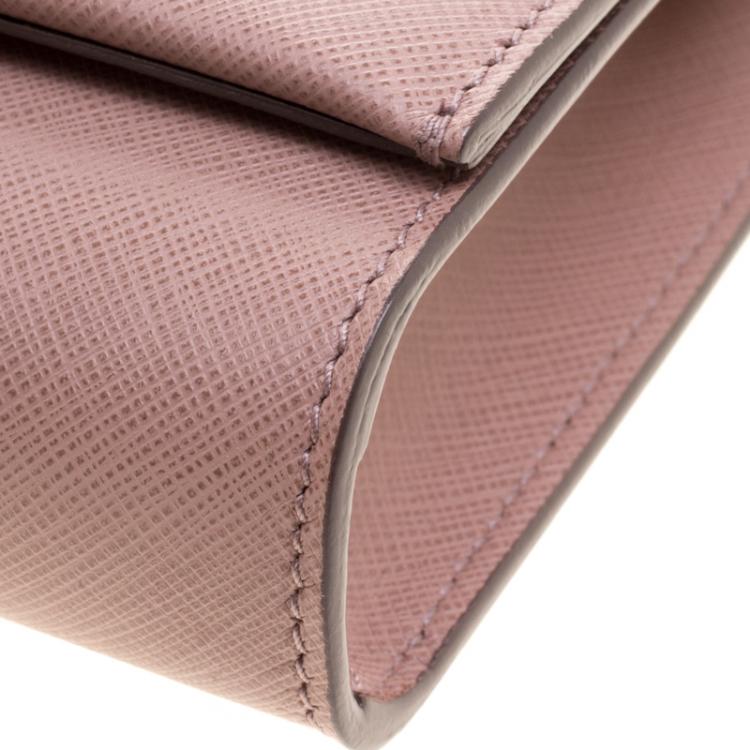 مملوكة مسبقًا Salvatore Ferragamo Beige Leather Ginny Shoulder Bag