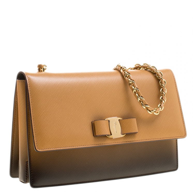 مملوكة مسبقًا Salvatore Ferragamo Caramel/Brown Leather Ginny Shoulder Bag