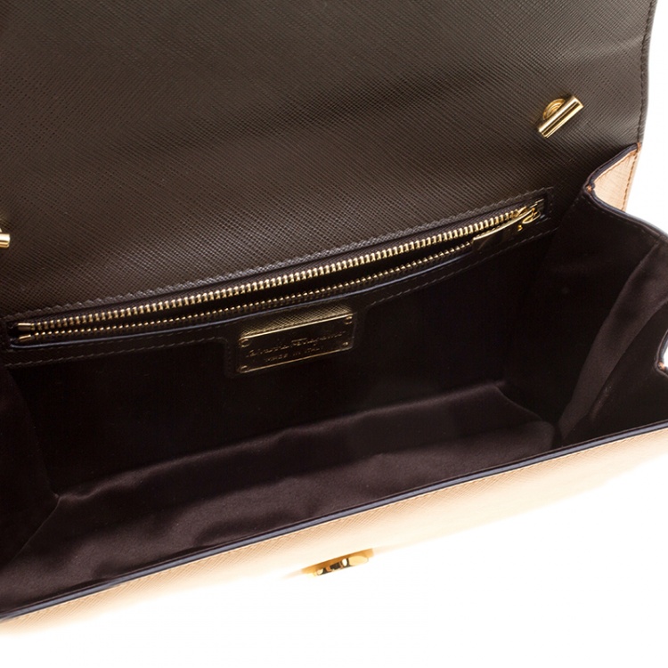 مملوكة مسبقًا Salvatore Ferragamo Caramel/Brown Leather Ginny Shoulder Bag