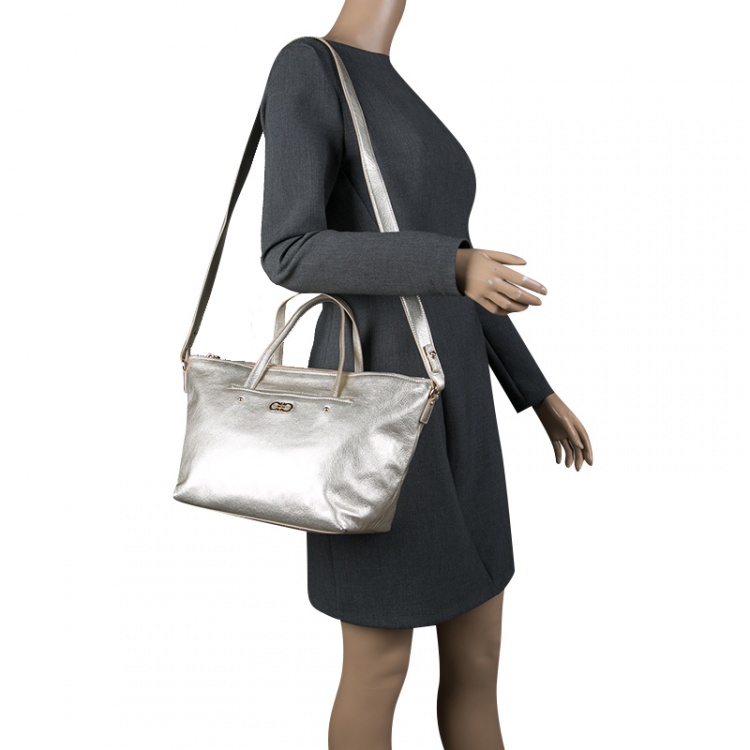 Pre Owned Salvatore Ferragamo Metallic Gold Leather Small Mika Tote