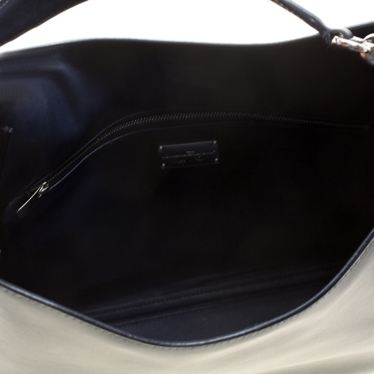 Pre Owned Salvatore Ferragamo Navy Blue Leather Hobo