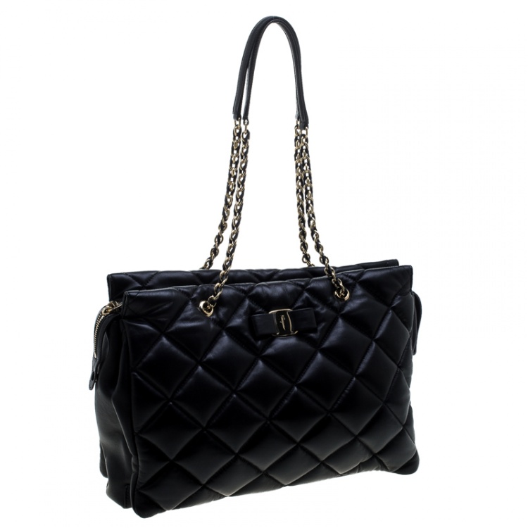 مملوكة مسبقًا Salvatore Ferragamo Black Quilted Leather Ginette Chain Shoulder Bag