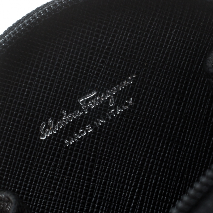 Pre Owned Salvatore Ferragamo Black Leather Round Coin Purse