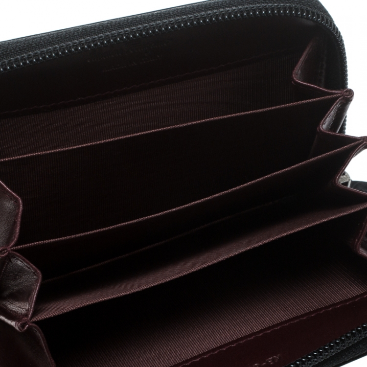 Pre Owned Salvatore Ferragamo Black Leather Logo Plaque Zip Around Wallet