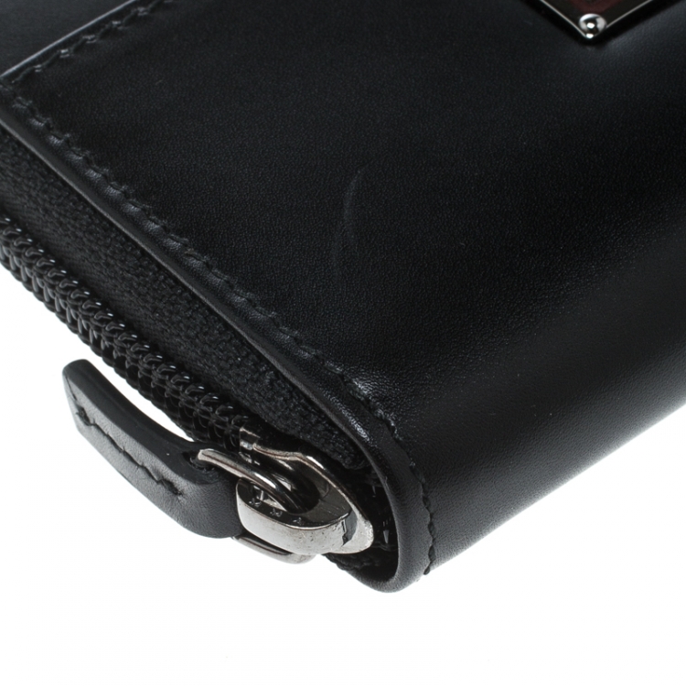 Pre Owned Salvatore Ferragamo Black Leather Logo Plaque Zip Around Wallet