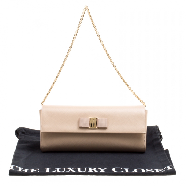 Pre Owned Salvatore Ferragamo Beige Leather Bow Ginny Long Clutch