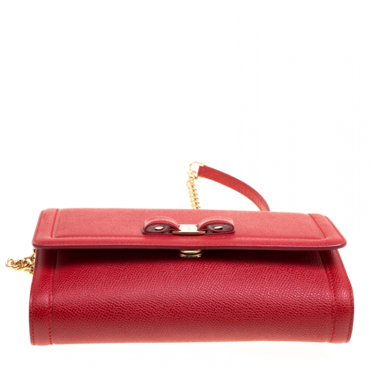 Pre Owned Salvatore Ferragamo Red Leather Vara Bow Clutch