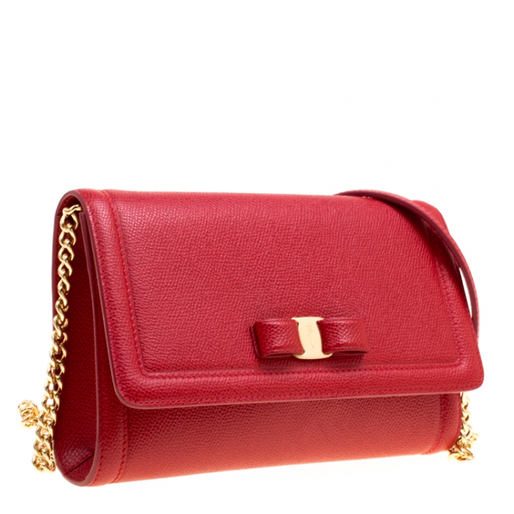 Pre Owned Salvatore Ferragamo Red Leather Vara Bow Clutch