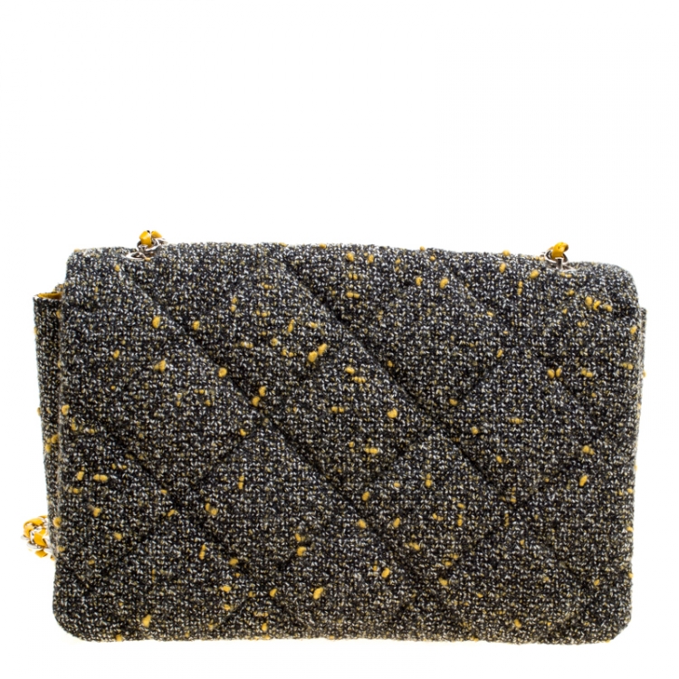 Pre Owned Salvatore Ferragamo Grey Quilted Tweed Gelly Shoulder Bag