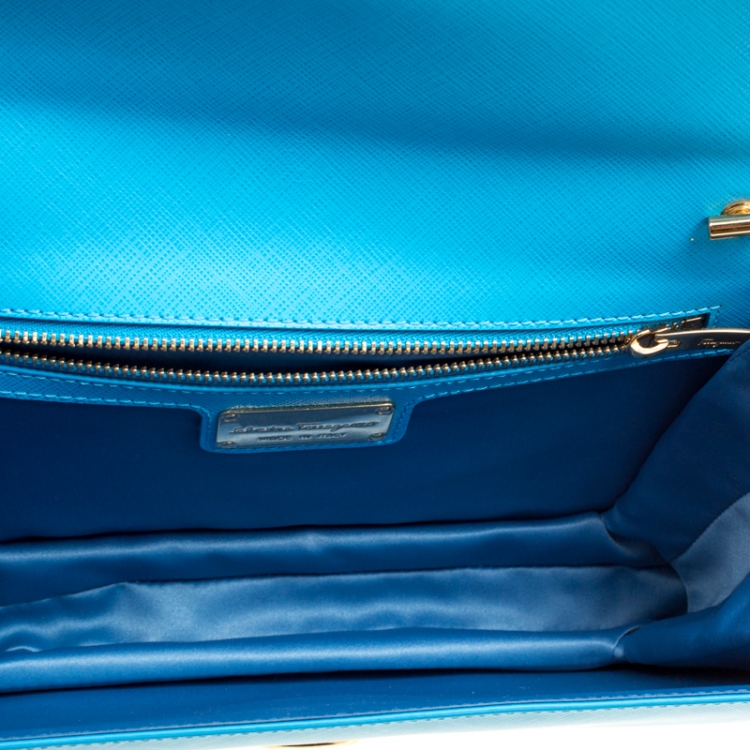 Pre Owned Salvatore Ferragamo Blue Leather Vara Shoulder Bag