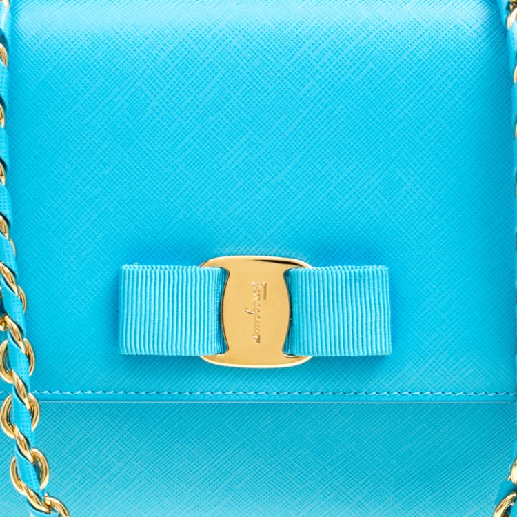 Pre Owned Salvatore Ferragamo Blue Leather Vara Shoulder Bag