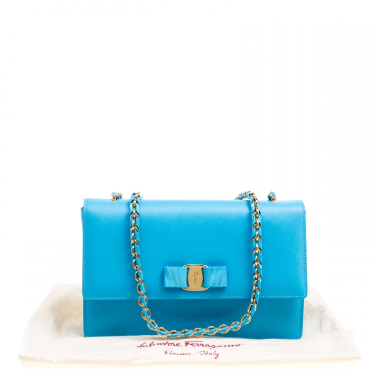 Pre Owned Salvatore Ferragamo Blue Leather Vara Shoulder Bag