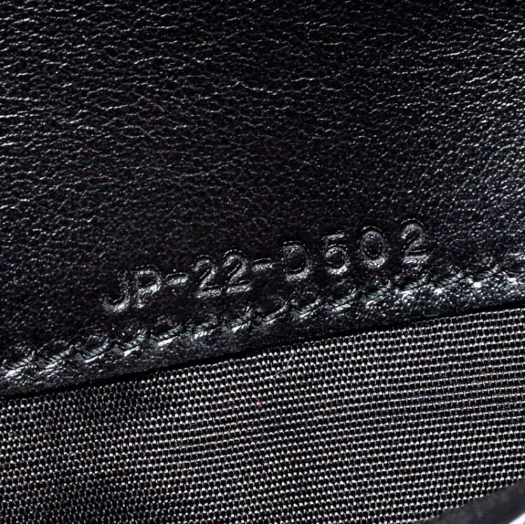 مملوكة مسبقًا Salvatore Ferragamo Black Studded Leather Continental Wallet
