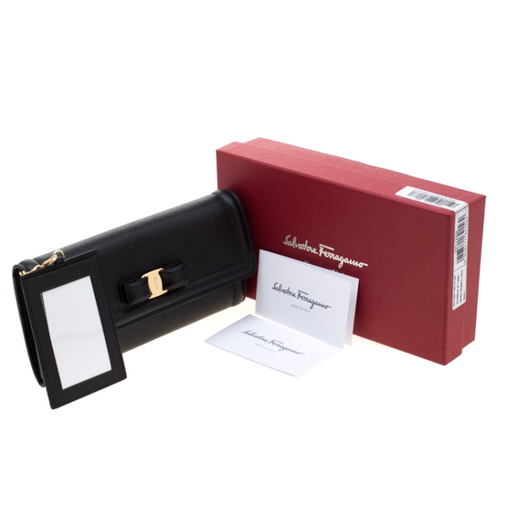 Pre Owned Salvatore Ferragamo Black Pebble Leather Vara Bow Continental Wallet