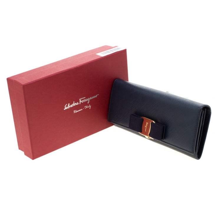 Pre Owned Salvatore Ferragamo Blue Leather Miss Vara Wallet