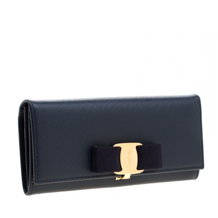 Pre Owned Salvatore Ferragamo Blue Leather Miss Vara Wallet