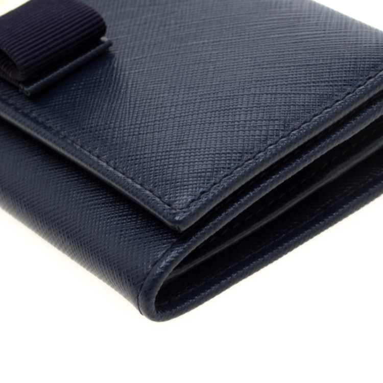 Pre Owned Salvatore Ferragamo Blue Leather Miss Vara Wallet