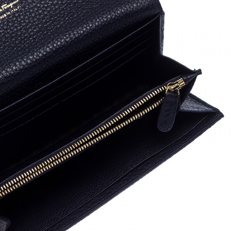 Pre Owned Salvatore Ferragamo Navy Blue Leather Flap Wallet